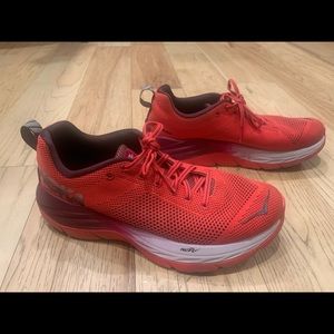 HOKA’s size 9, red/purple